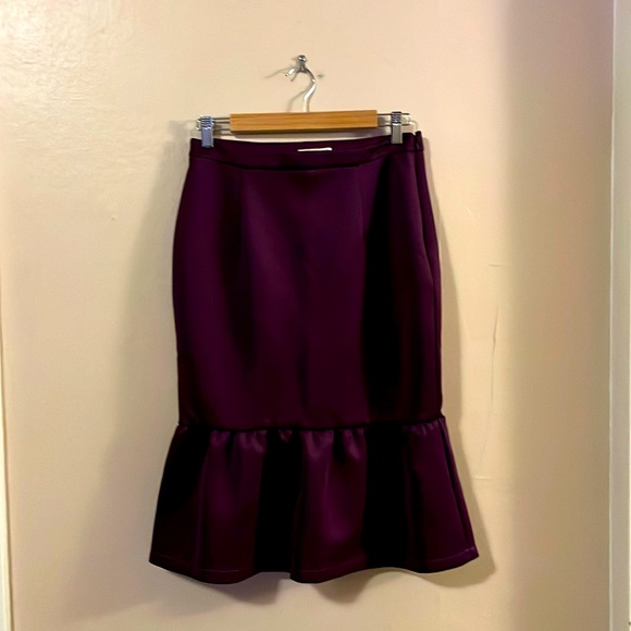 NWT Kingdom & State Plum Purple Midi Ruffle Mermaid Style Skirt M - Picture 1 of 7